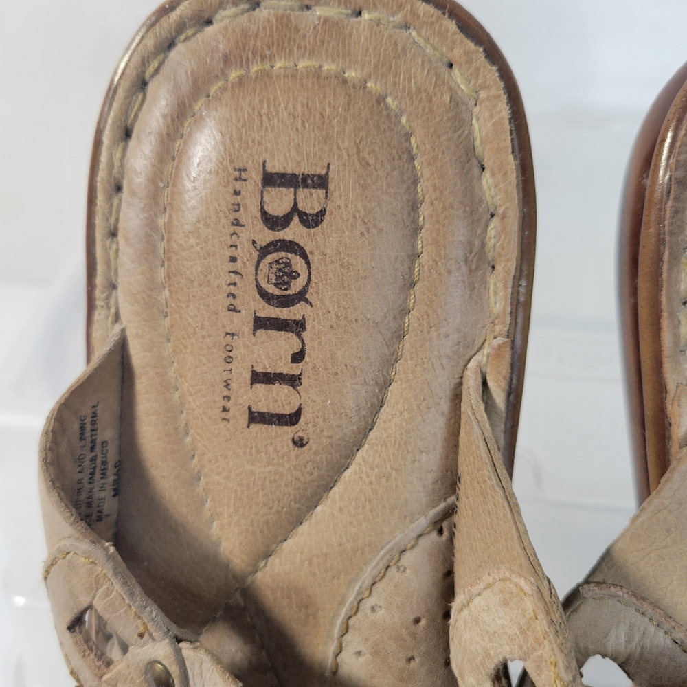Womans Born Brown Leather Thong Flip flop Style W21803 Light brown Size 7/38 - Picture 3 of 9